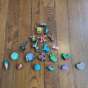 21 Pieces Croc Charms